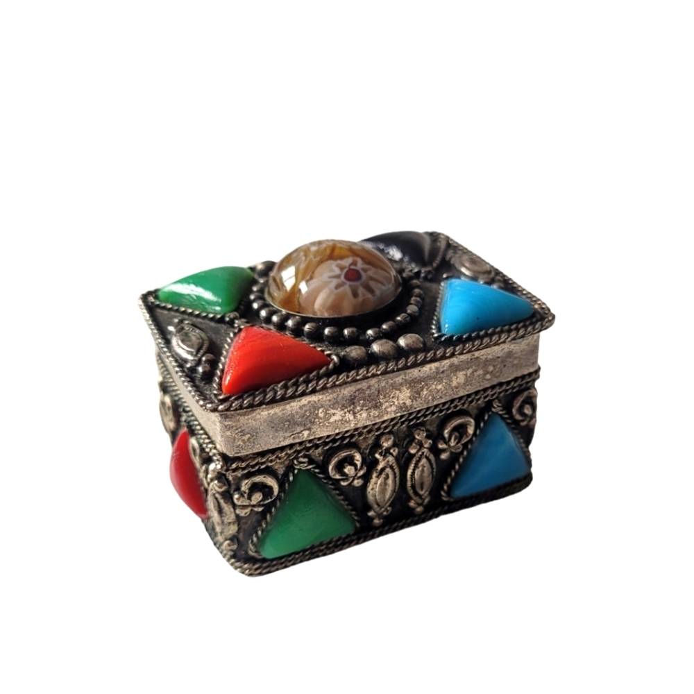 Small decorated silver tone Indian trinket box